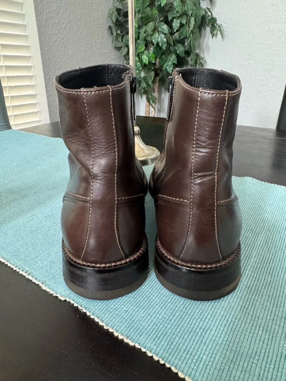 BOSS Hugo Boss brown leather ankle boots size 8